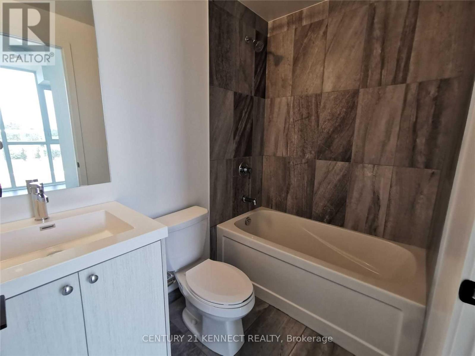 Th 3 - 60 George Butchart Drive, Toronto, Ontario  M3K 0E1 - Photo 18 - W12282795