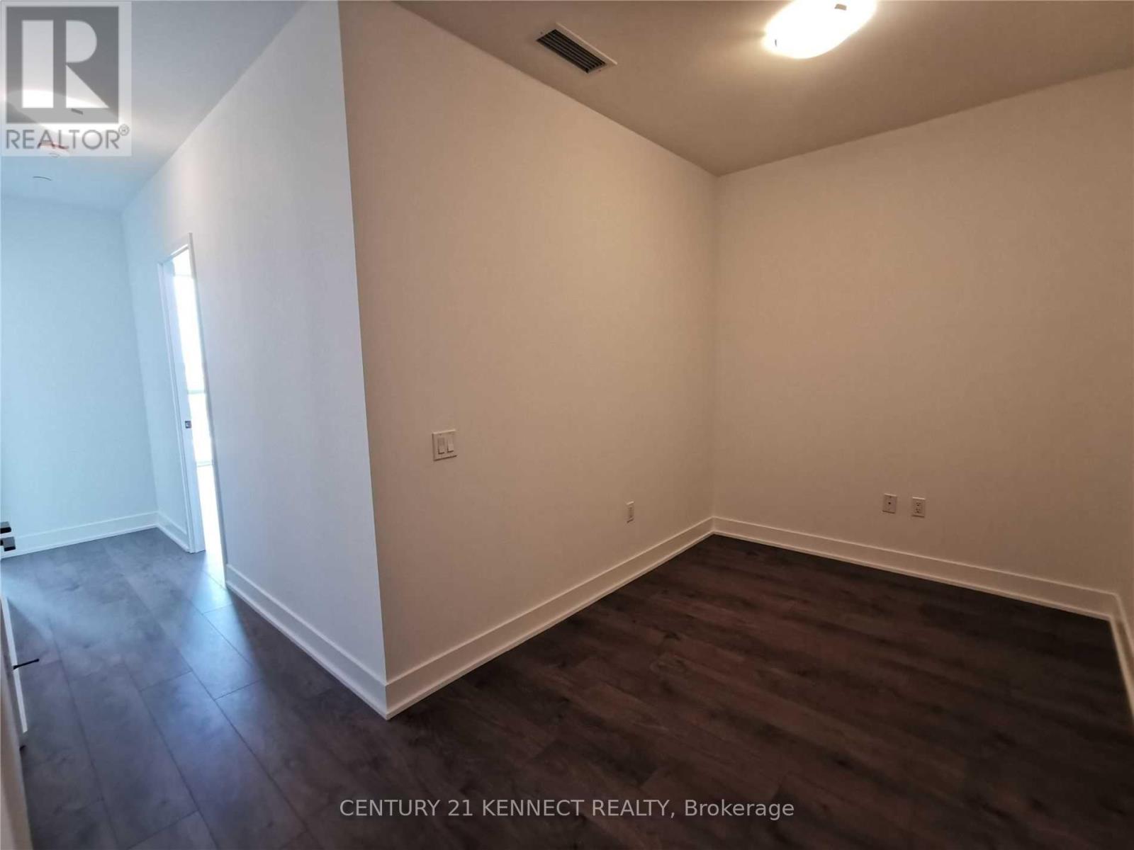 Th 3 - 60 George Butchart Drive, Toronto, Ontario  M3K 0E1 - Photo 16 - W12282795