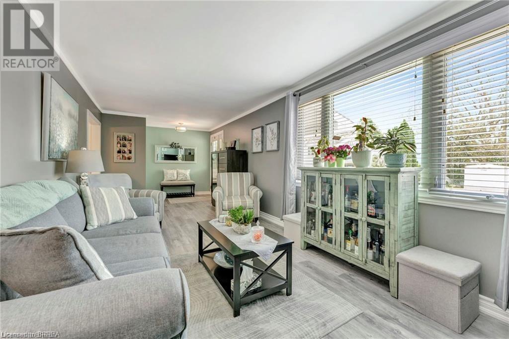 Property at 204 CATHARINE Avenue image 3