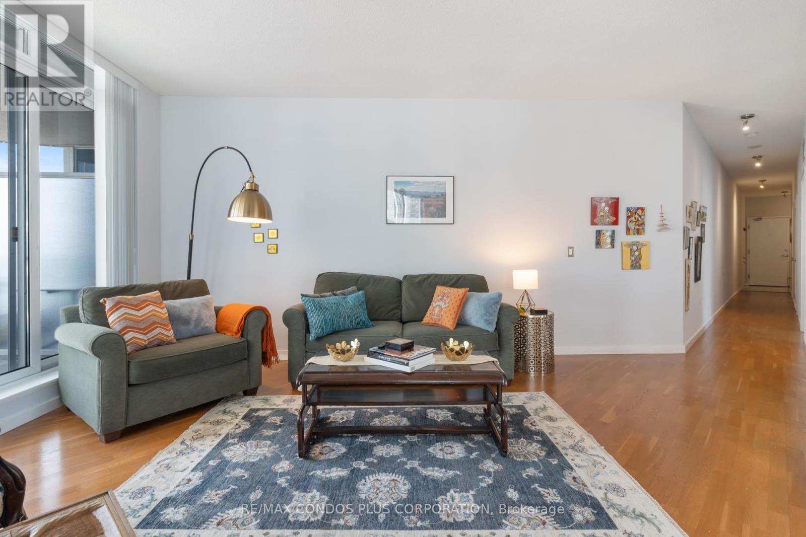2302 - 218 Queens Quay W, Toronto (Waterfront Communities), Ontario  M5J 2Y6 - Photo 11 - C12283747