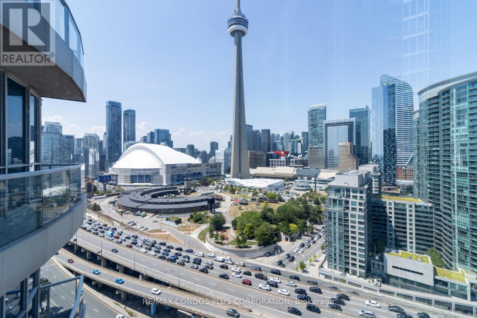 2302 - 218 Queens Quay W, Toronto (Waterfront Communities), Ontario  M5J 2Y6 - Photo 17 - C12283747