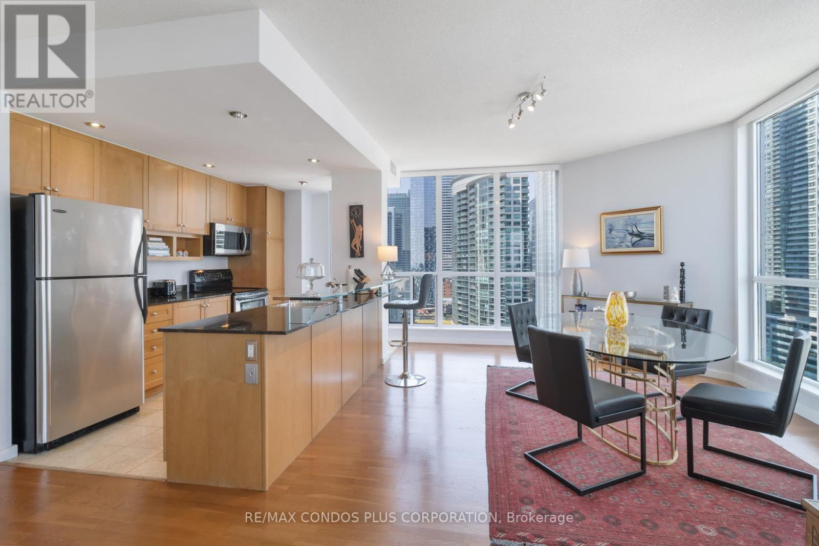 2302 - 218 Queens Quay W, Toronto (Waterfront Communities), Ontario  M5J 2Y6 - Photo 19 - C12283747