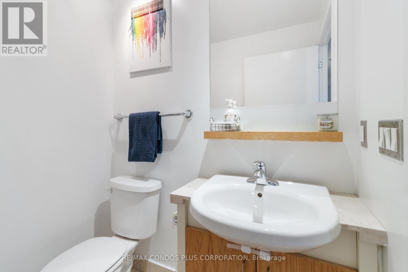 2302 - 218 Queens Quay W, Toronto (Waterfront Communities), Ontario  M5J 2Y6 - Photo 42 - C12283747