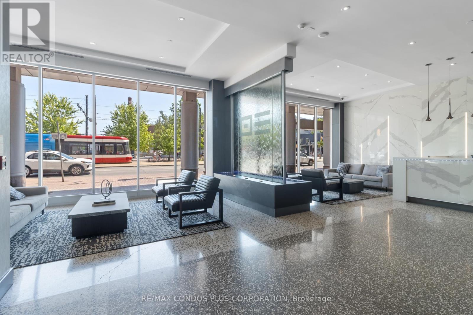 2302 - 218 Queens Quay W, Toronto (Waterfront Communities), Ontario  M5J 2Y6 - Photo 47 - C12283747