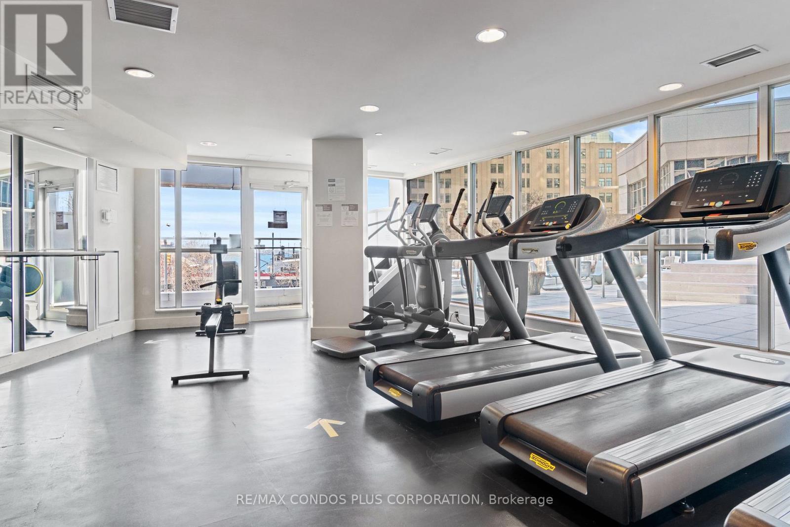 2302 - 218 Queens Quay W, Toronto (Waterfront Communities), Ontario  M5J 2Y6 - Photo 48 - C12283747