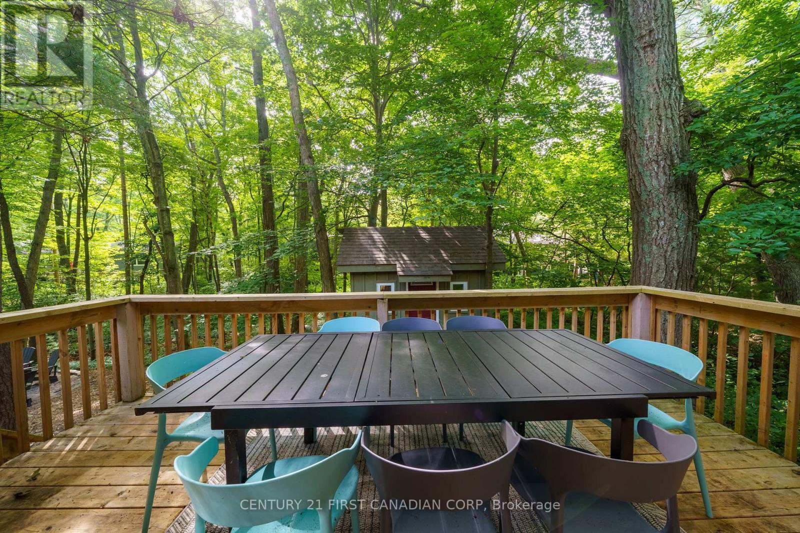10285 Pines Parkway, Lambton Shores (Grand Bend), Ontario  N0M 1T0 - Photo 8 - X12283905