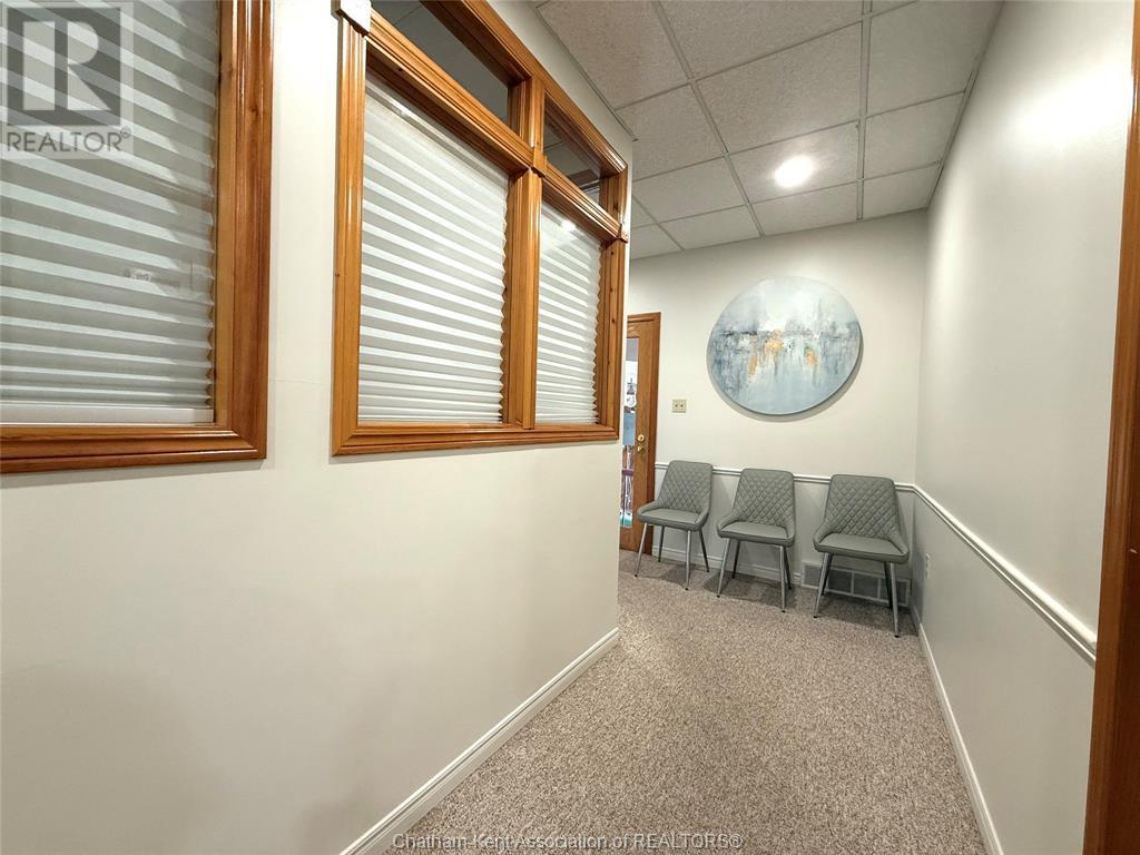 35 Thames Street, Chatham, Ontario  N7L 1S3 - Photo 7 - 25017850
