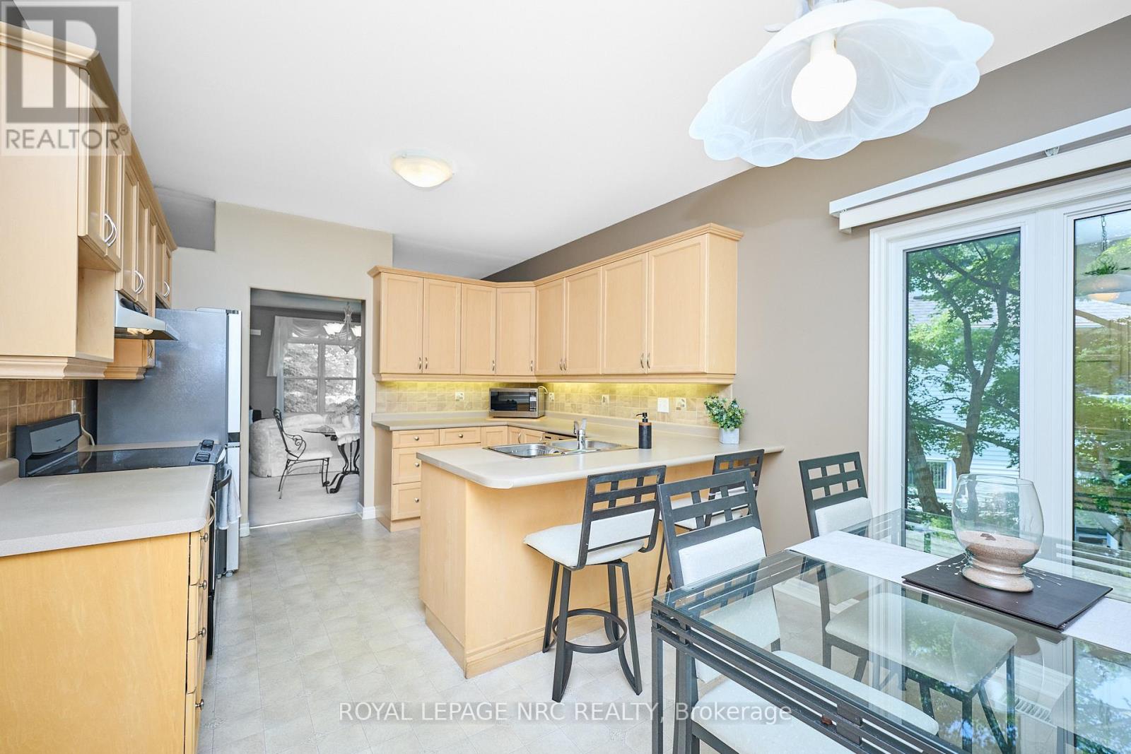 3393 Stanton Court, Lincoln (Lincoln-Jordan/vineland), Ontario  L0R 2E0 - Photo 15 - X12283849