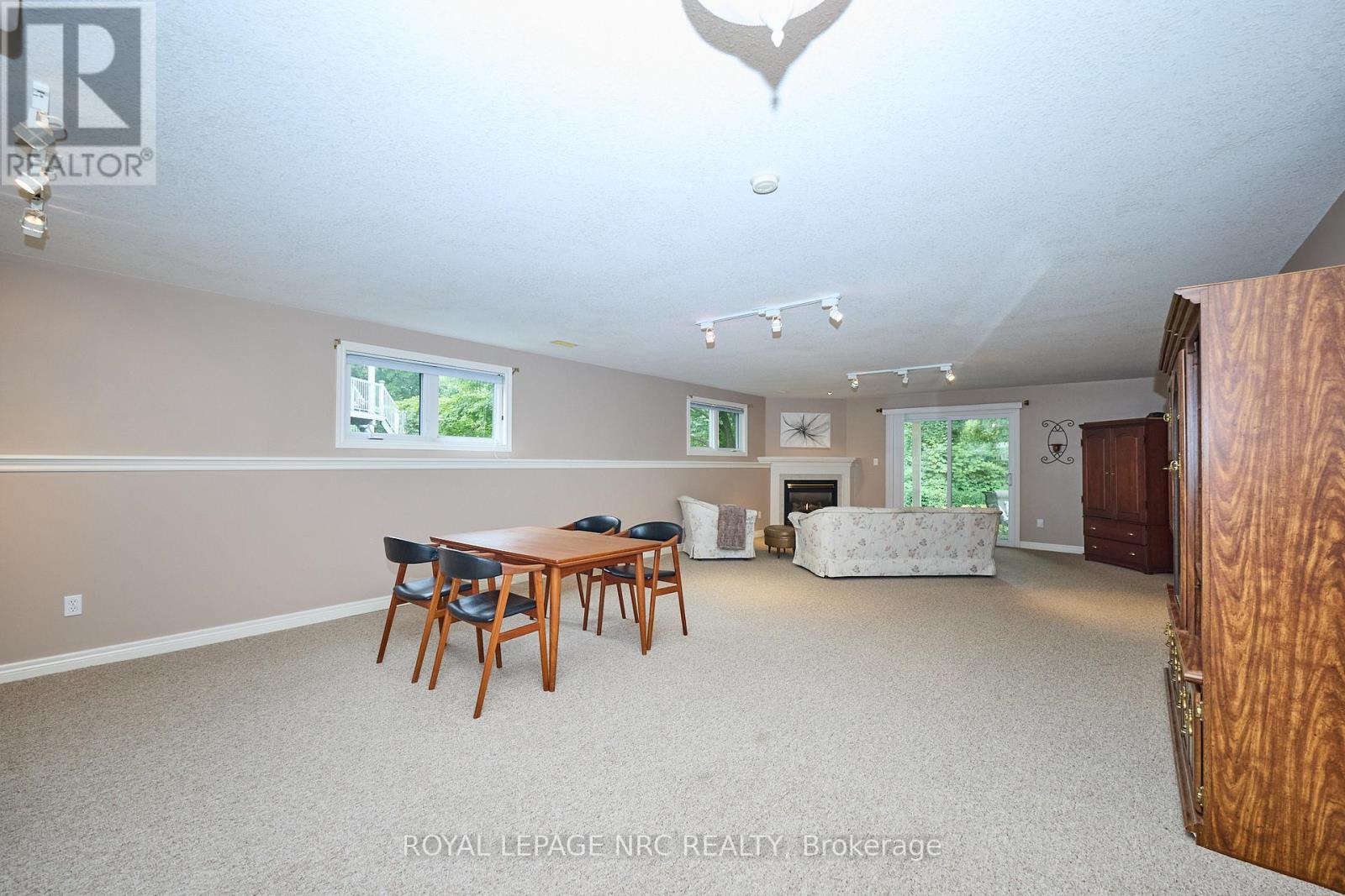 3393 Stanton Court, Lincoln (Lincoln-Jordan/vineland), Ontario  L0R 2E0 - Photo 23 - X12283849