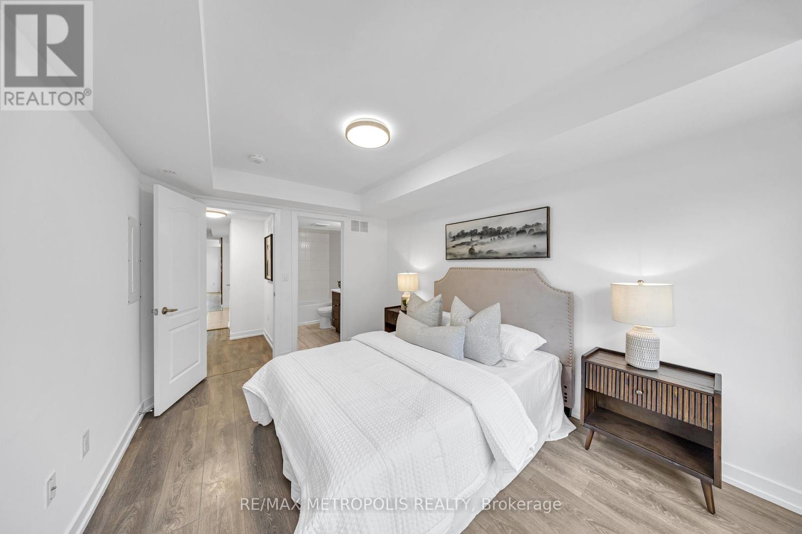 2226 - 10 Westmeath Lane, Markham (Cornell), Ontario  L6B 1N5 - Photo 13 - N12283786