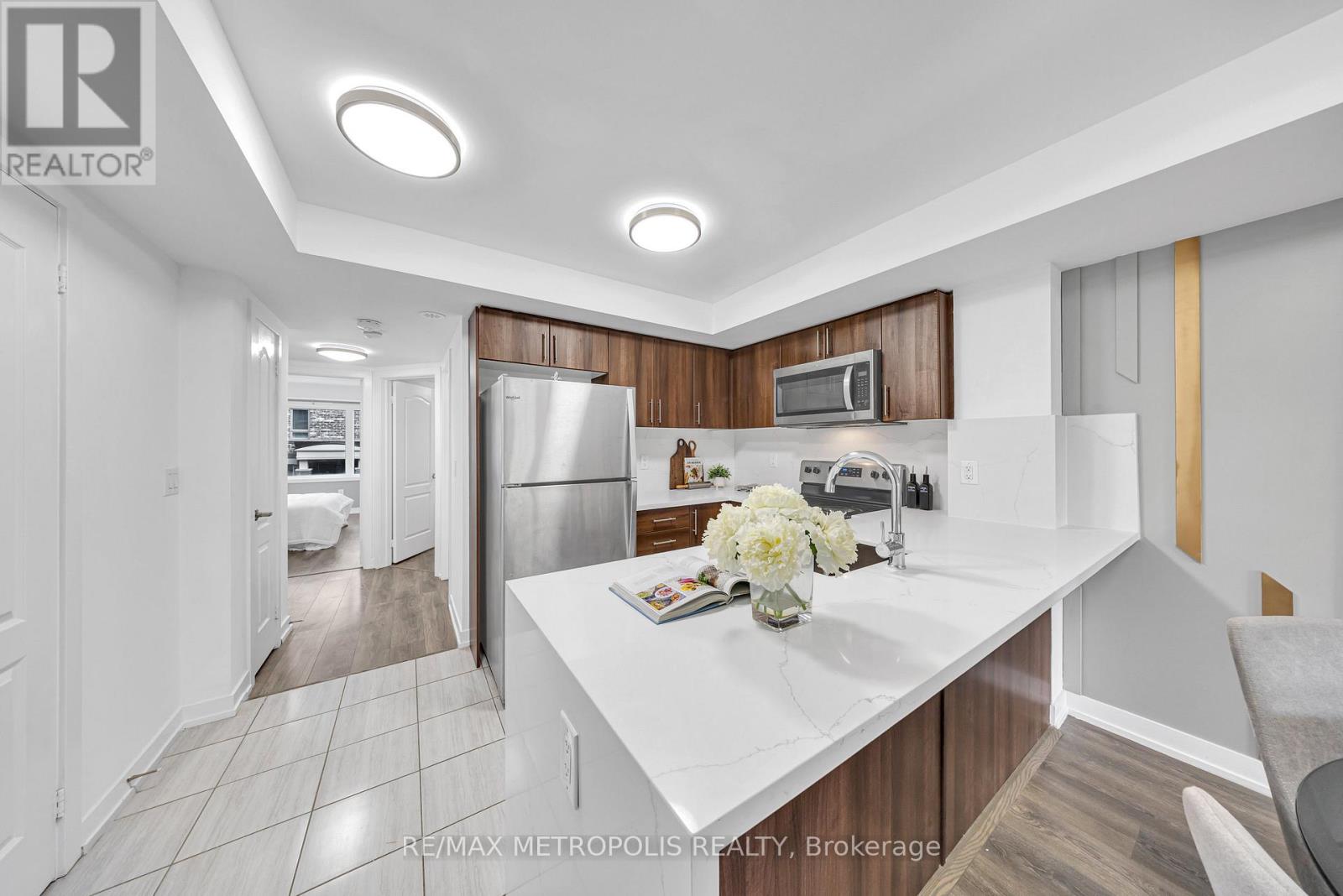 2226 - 10 Westmeath Lane, Markham (Cornell), Ontario  L6B 1N5 - Photo 7 - N12283786