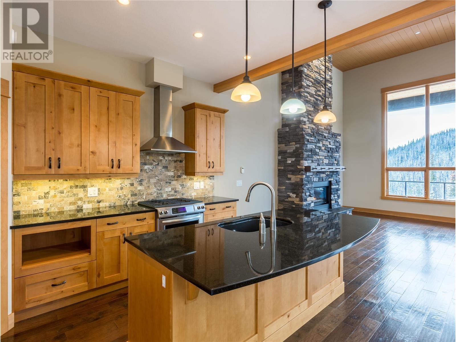 9966 Purcell Drive, Silver Star, British Columbia  V1B 3M1 - Photo 6 - 10355409