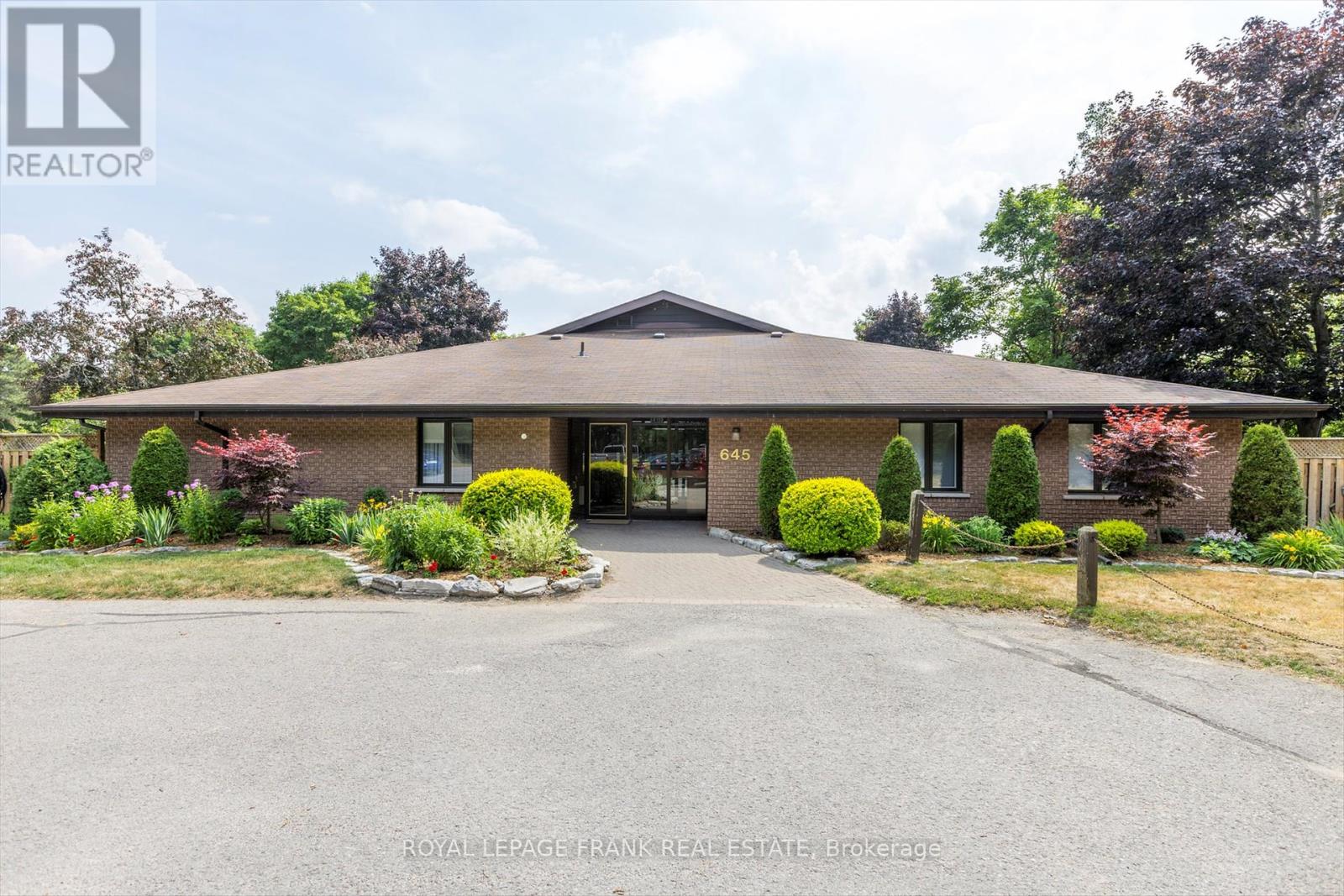 8 - 645 Whitaker Street, Peterborough, Ontario  K9H 7L5 - Photo 2 - X12283913