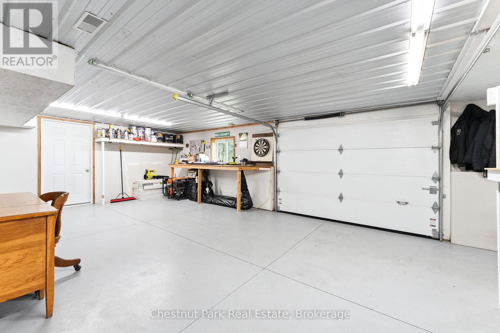 1922 141 Highway, Muskoka Lakes, Ontario  P0B 1M0 - Photo 29 - X12283928