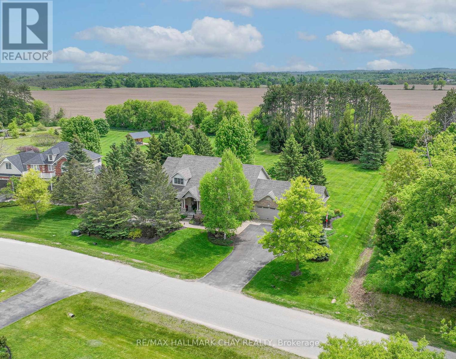 7 Jeffery Drive, Mulmur, Ontario  L9V 3H7 - Photo 2 - X12283758
