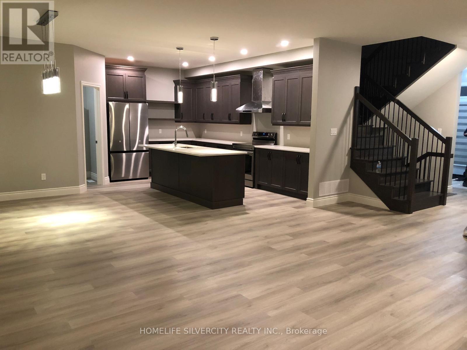 Property at 550 BONAVENTURE COURT image 3