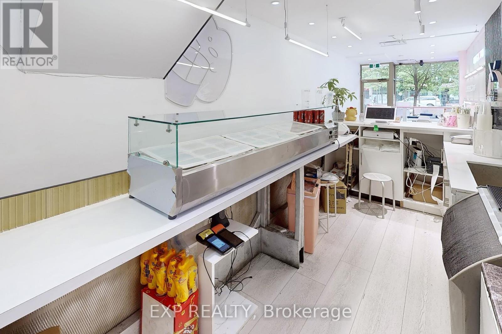 393 Spadina Avenue, Toronto, Ontario  M5T 2G6 - Photo 17 - C12283887