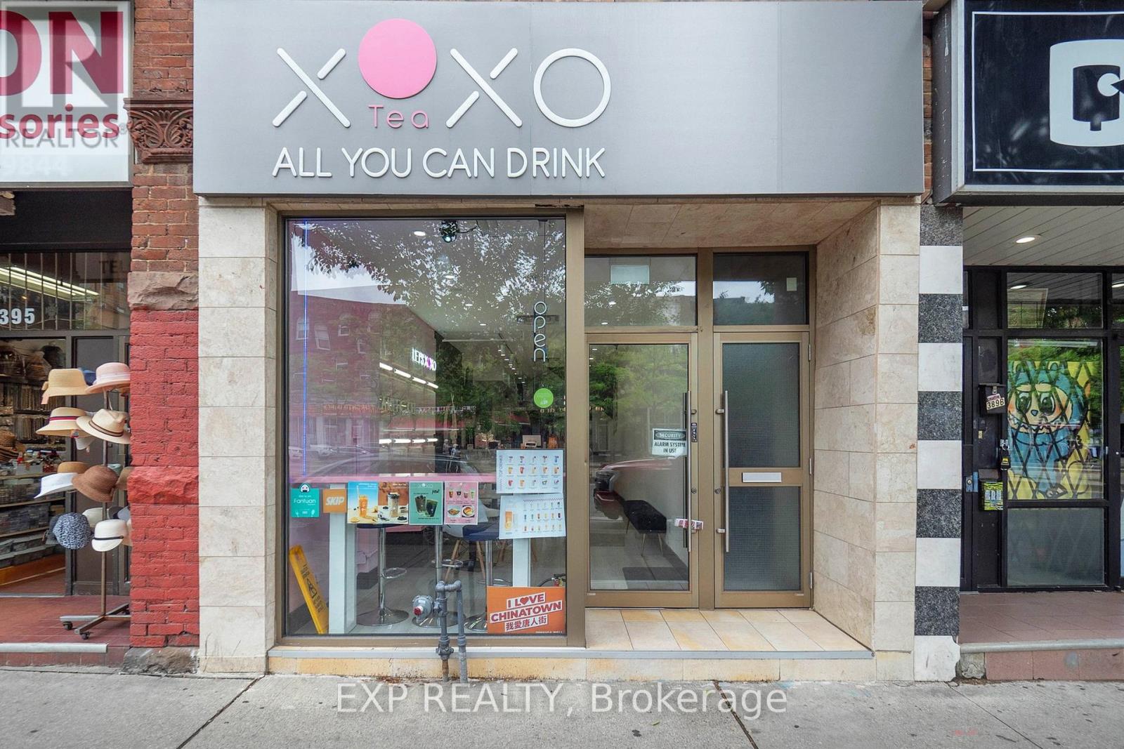 393 Spadina Avenue, Toronto, Ontario  M5T 2G6 - Photo 2 - C12283887