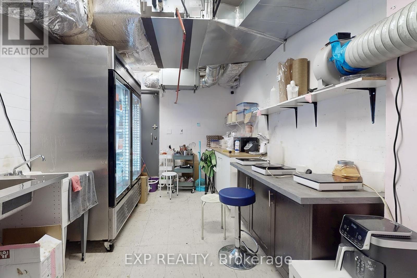 393 Spadina Avenue, Toronto, Ontario  M5T 2G6 - Photo 21 - C12283887