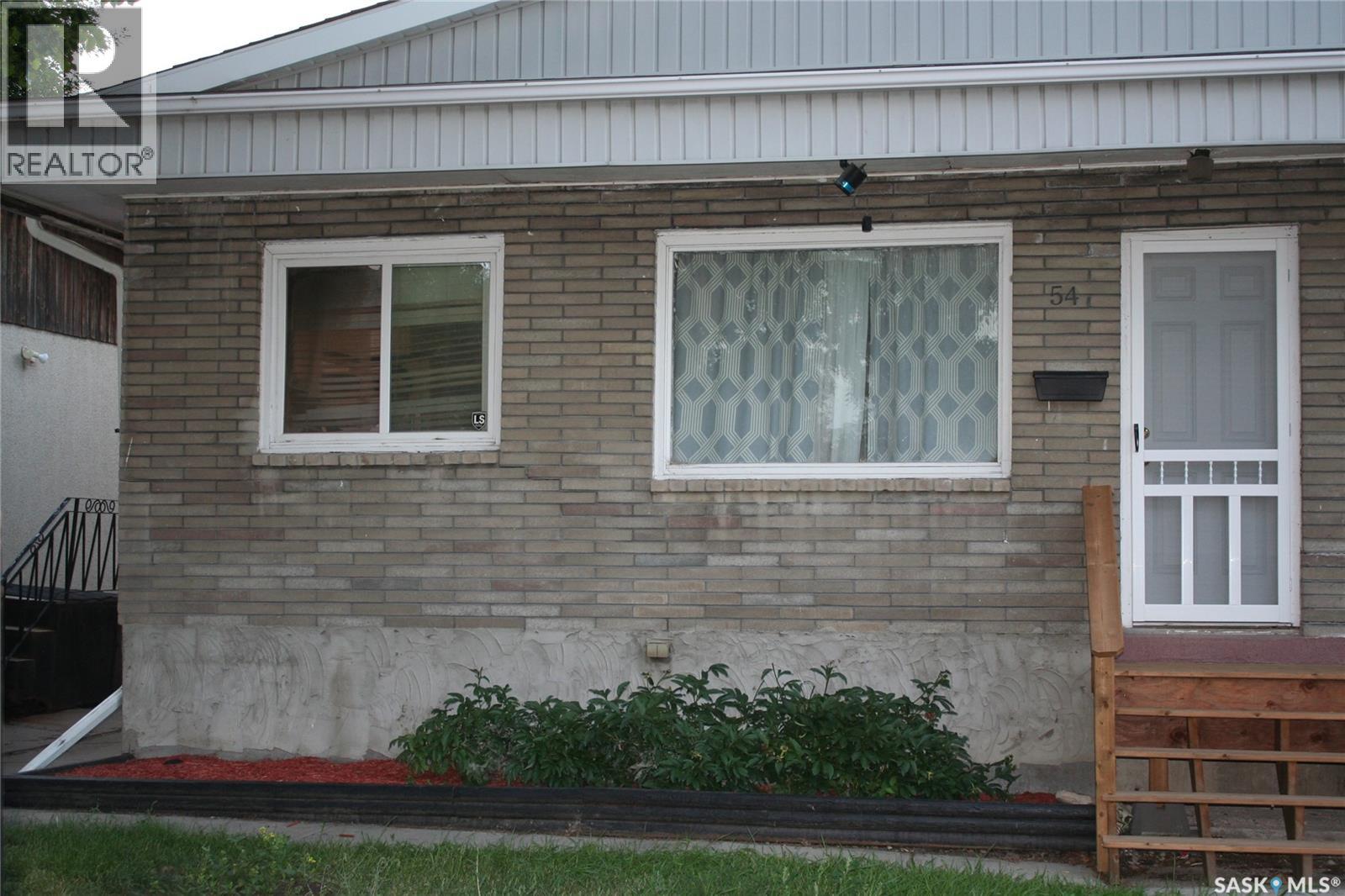 54 Froom Crescent, Regina, Saskatchewan  S4N 0T9 - Photo 1 - SK012500