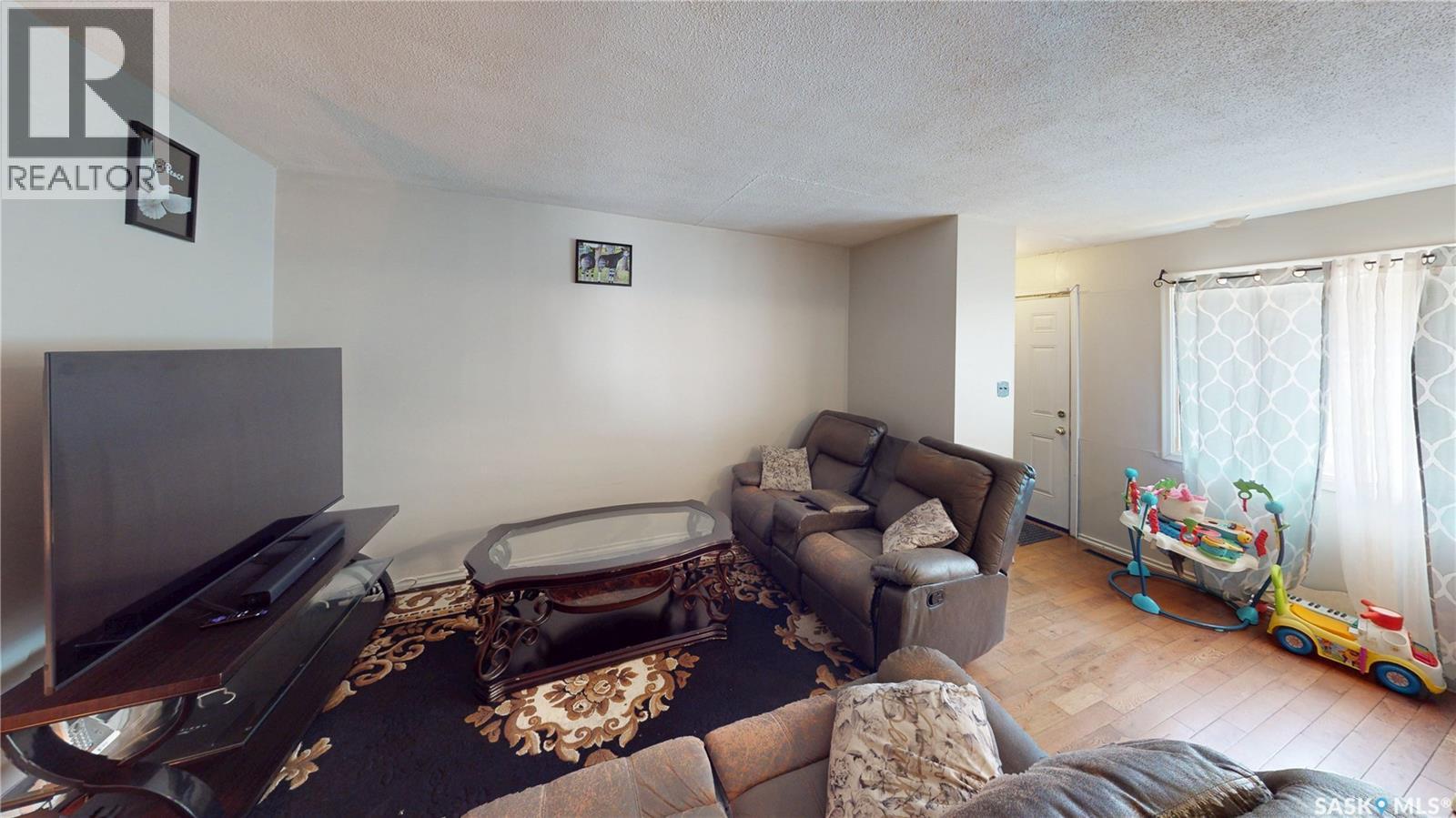 54 Froom Crescent, Regina, Saskatchewan  S4N 0T9 - Photo 6 - SK012500