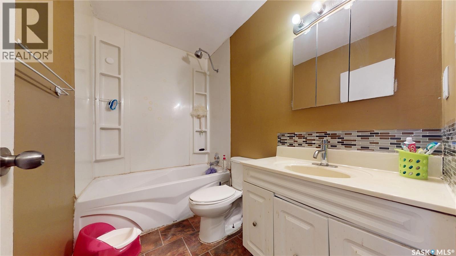 54 Froom Crescent, Regina, Saskatchewan  S4N 0T9 - Photo 7 - SK012500