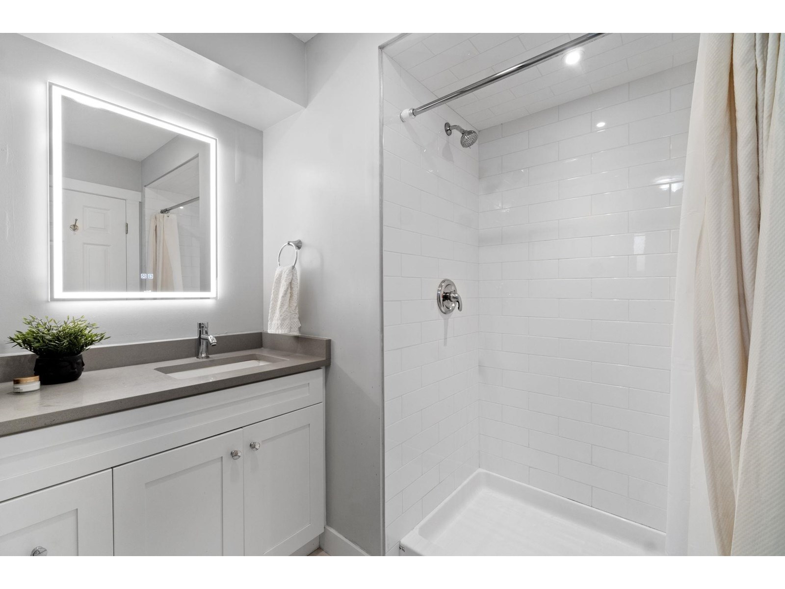 202 9109 154 Street Street, Surrey, British Columbia  V3R 9G8 - Photo 20 - R3025196