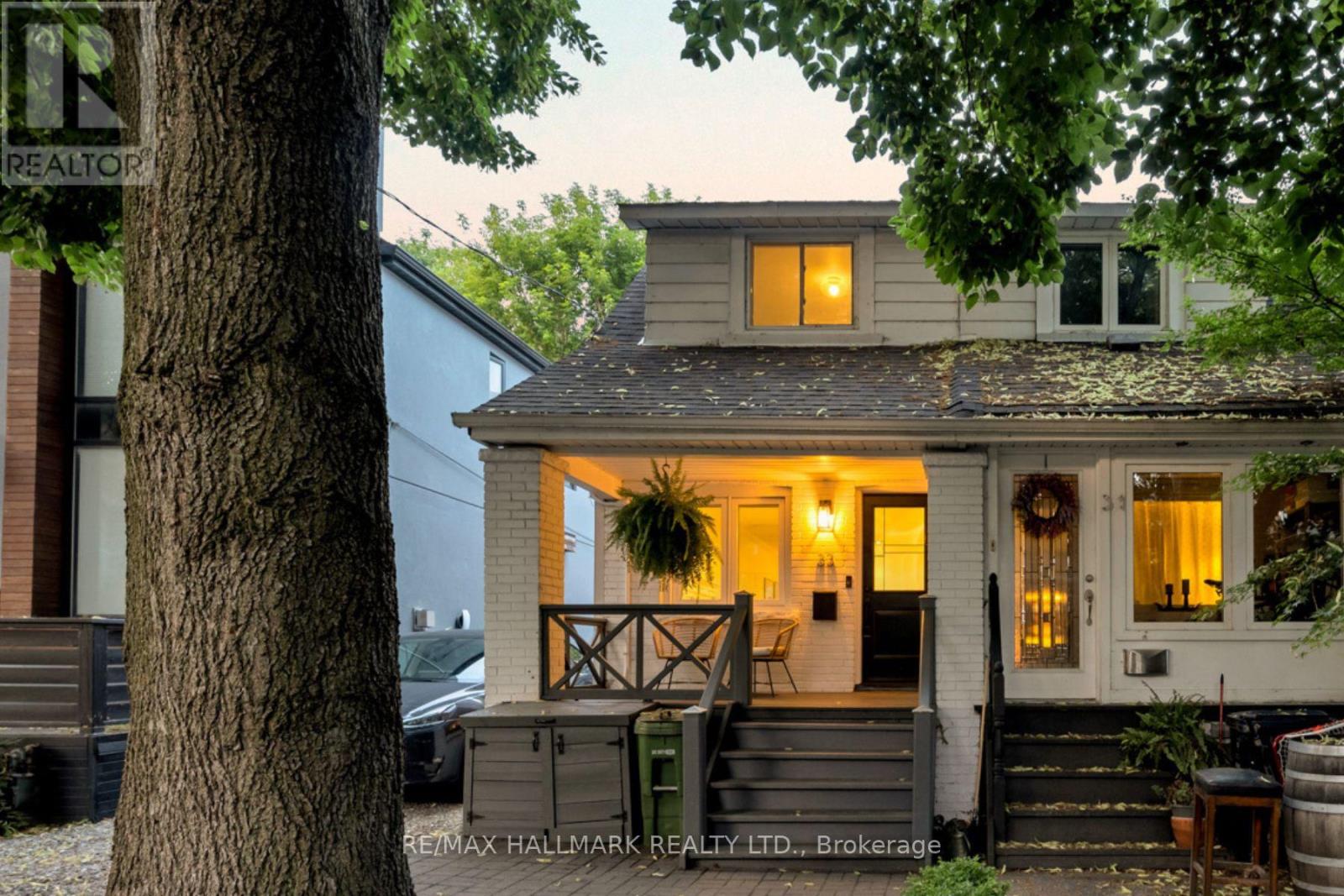 Property at 33 ASHDALE AVENUE image 1