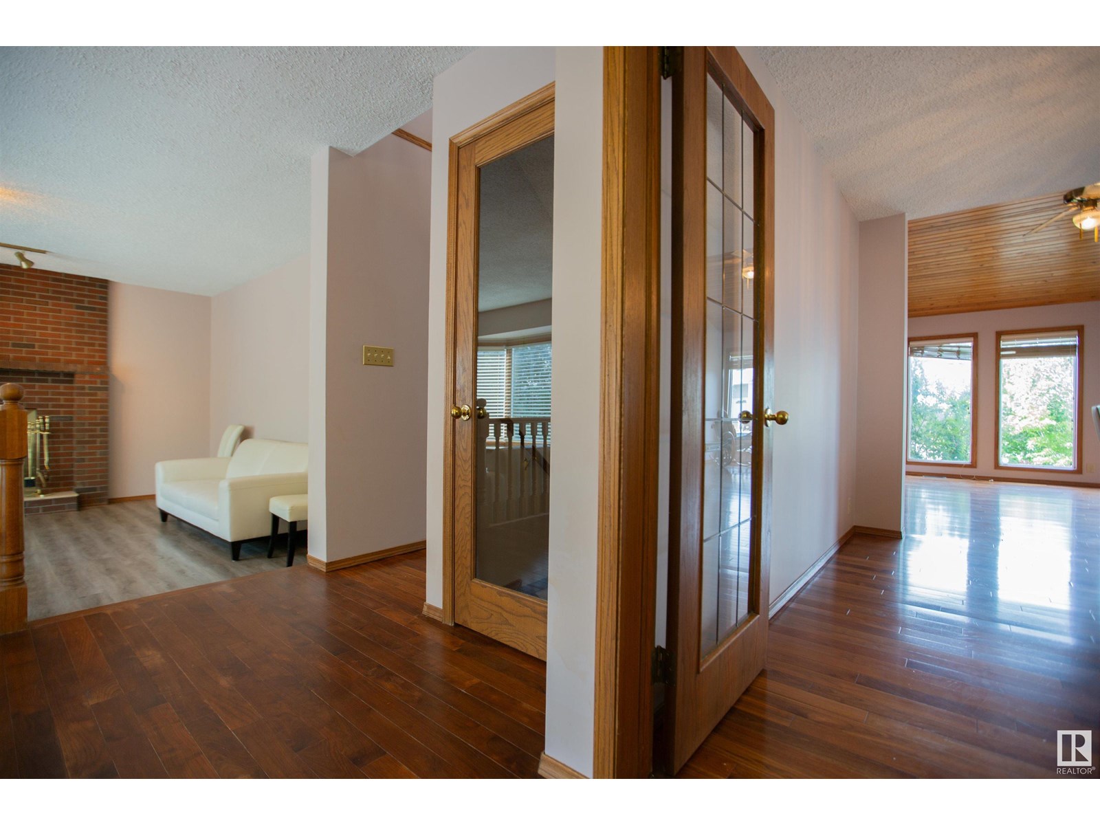 9915 154 Av Nw, Edmonton, Alberta  T5X 5R2 - Photo 15 - E4447657