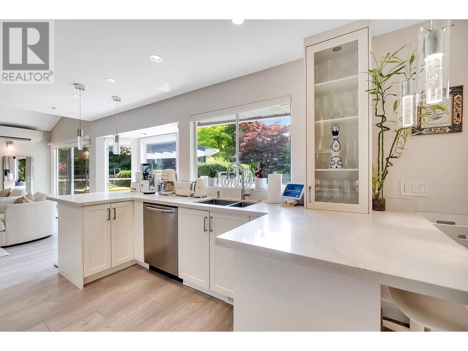 633 Fir Street, North Vancouver, British Columbia  V7M 1W3 - Photo 14 - R3023789