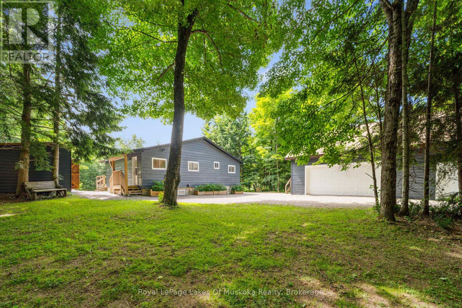 1315 Wolf Circle, Algonquin Highlands, Ontario  P0A 1E0 - Photo 39 - X12283352