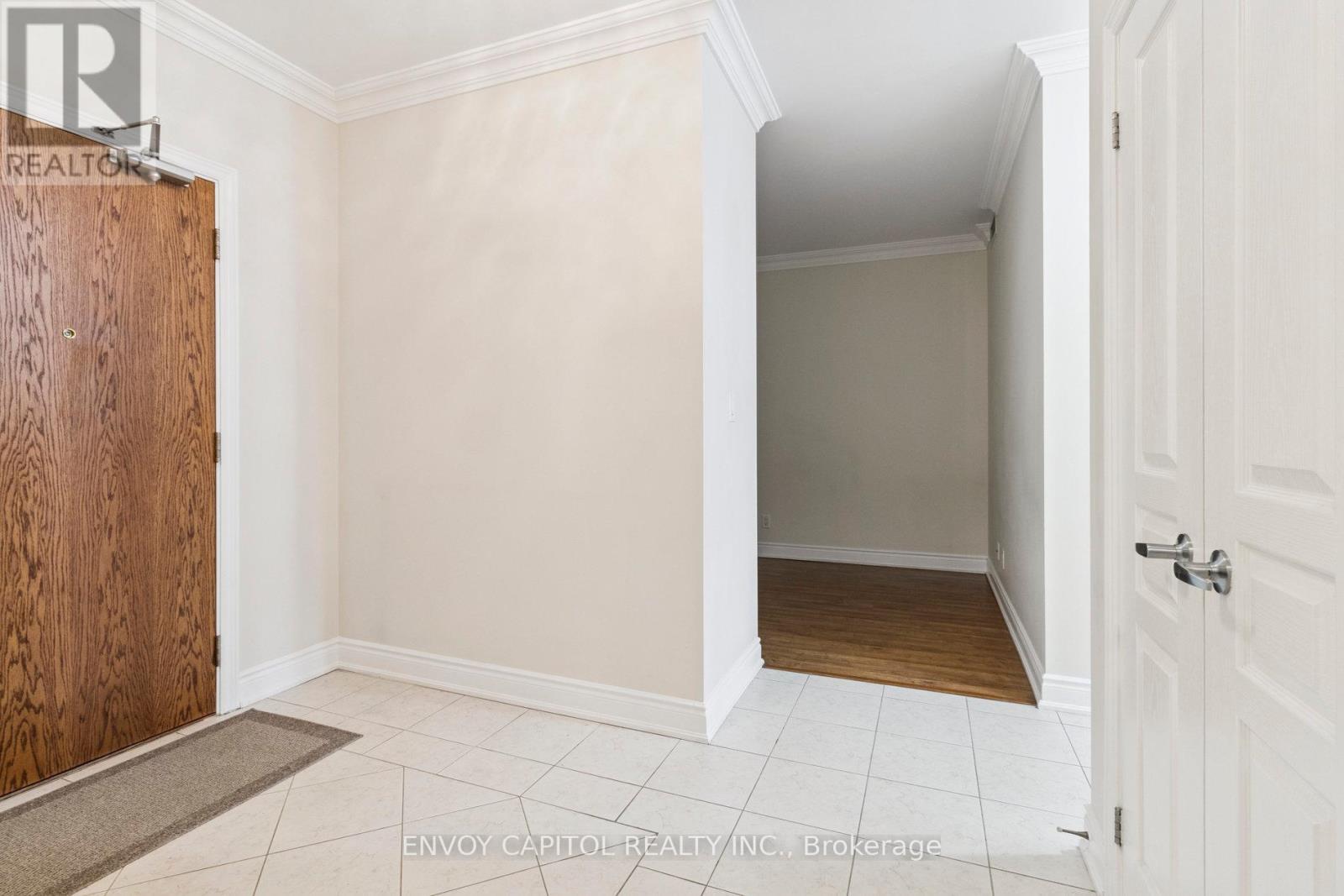 203 - 9901 Keele Street, Vaughan (Maple), Ontario  L6A 0A1 - Photo 5 - N12283925