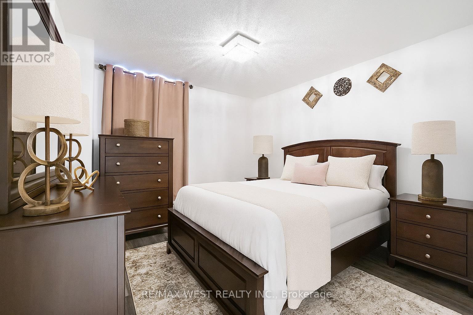 Property at 1416 - 370 DIXON ROAD image 4