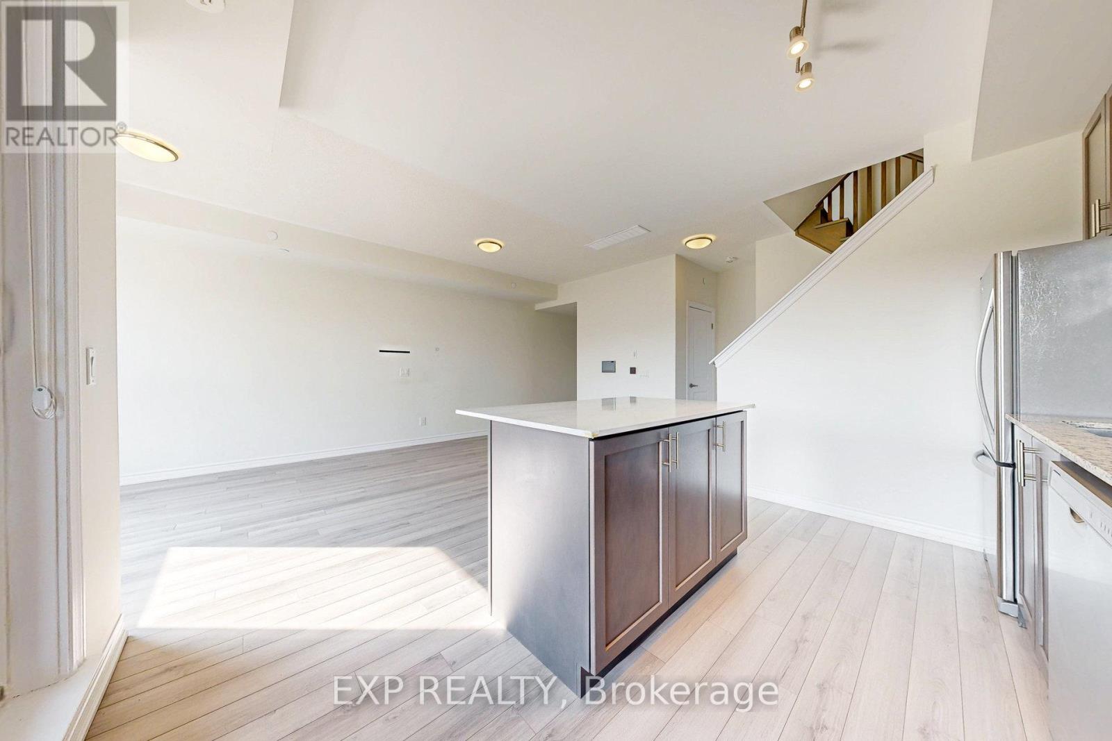 335 - 349 Wheat Boom Drive, Oakville, Ontario  L6H 7X5 - Photo 13 - W12283886