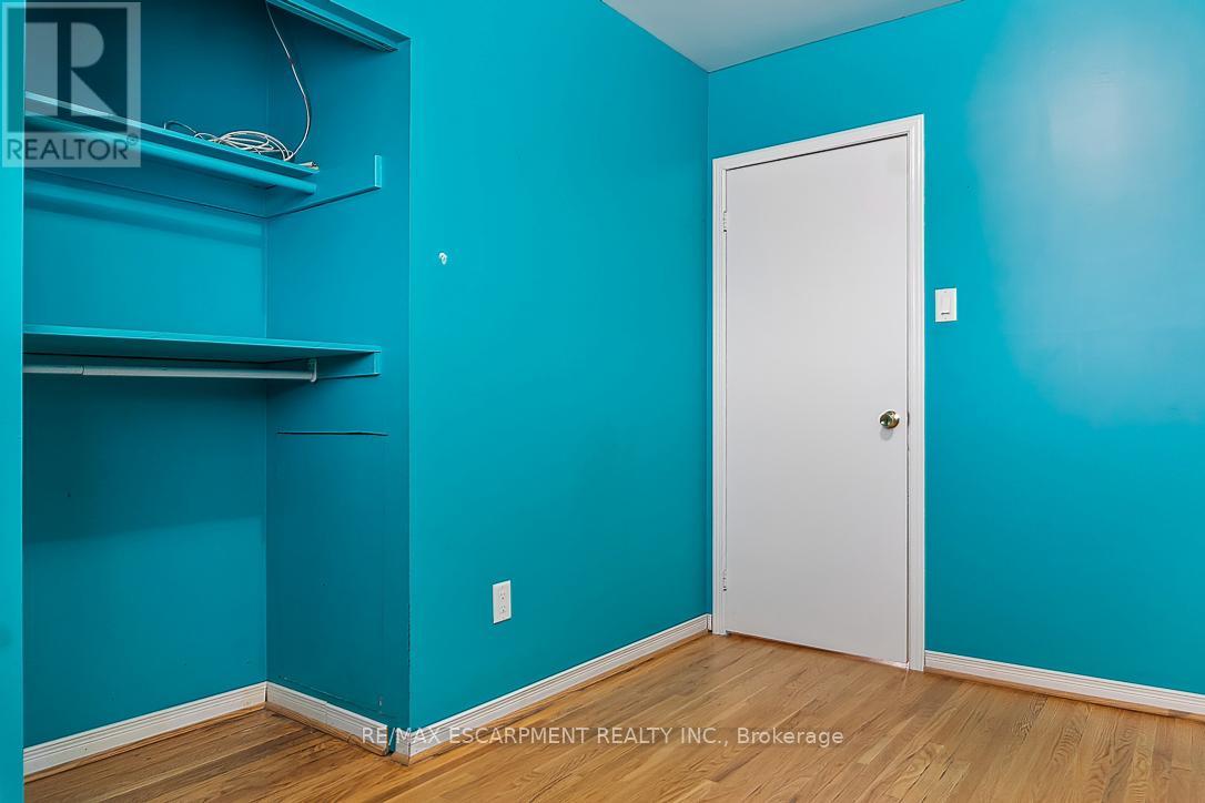 1 Dunbarton Crescent, Brampton (Southgate), Ontario  L6T 1N8 - Photo 21 - W12283927