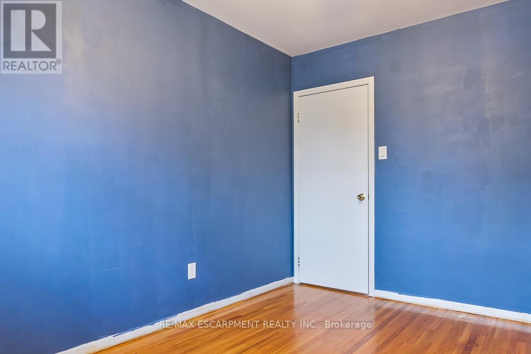 1 Dunbarton Crescent, Brampton (Southgate), Ontario  L6T 1N8 - Photo 28 - W12283927