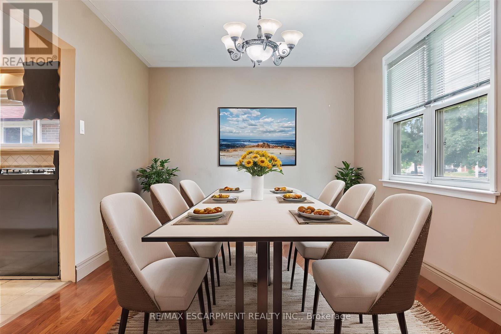 1 Dunbarton Crescent, Brampton (Southgate), Ontario  L6T 1N8 - Photo 9 - W12283927