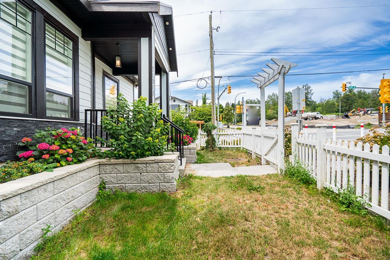 Property at 21010 72 AVENUE image 3