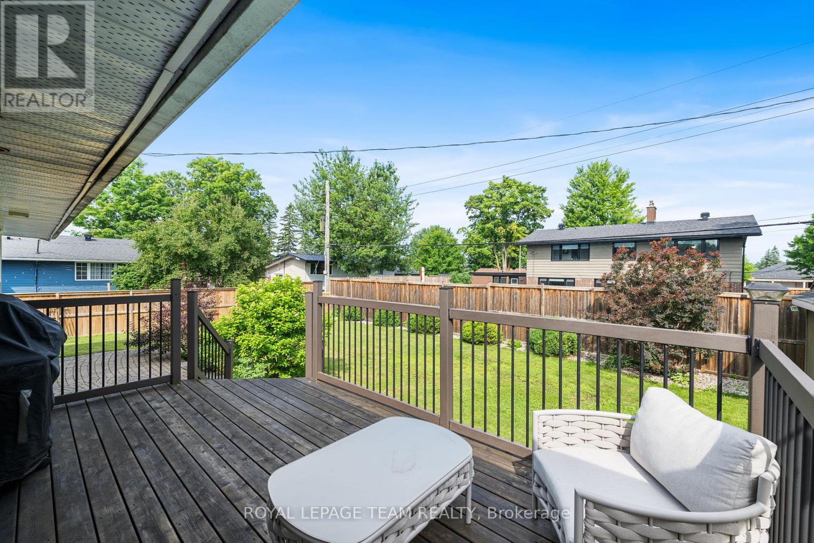 2001 Bel-Air Drive, Ottawa, Ontario  K2C 0X1 - Photo 34 - X12283948