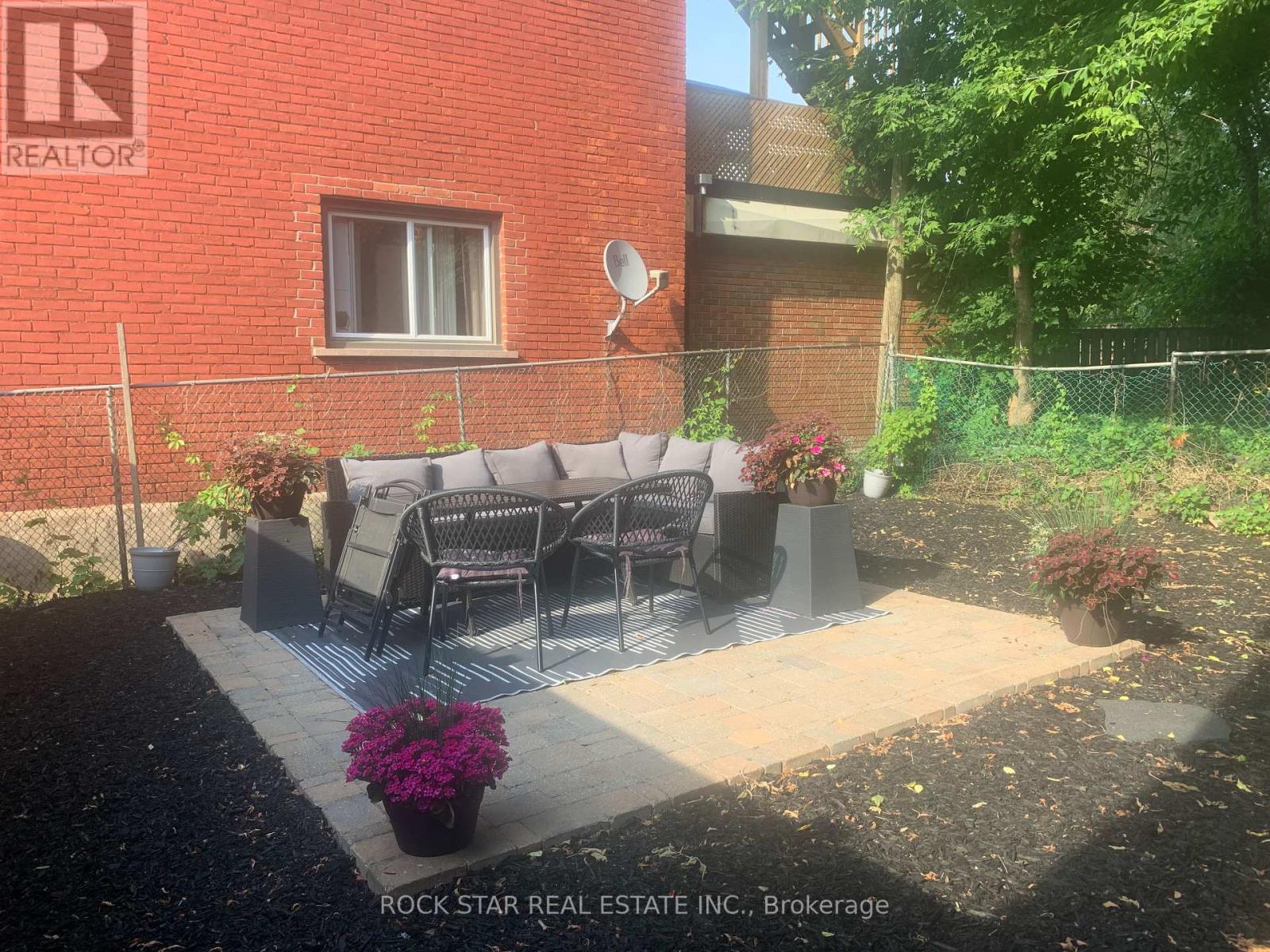 Unit 1/main Floor - 219 Stinson Street, Hamilton, Ontario  L8N 1T5 - Photo 15 - X12283856