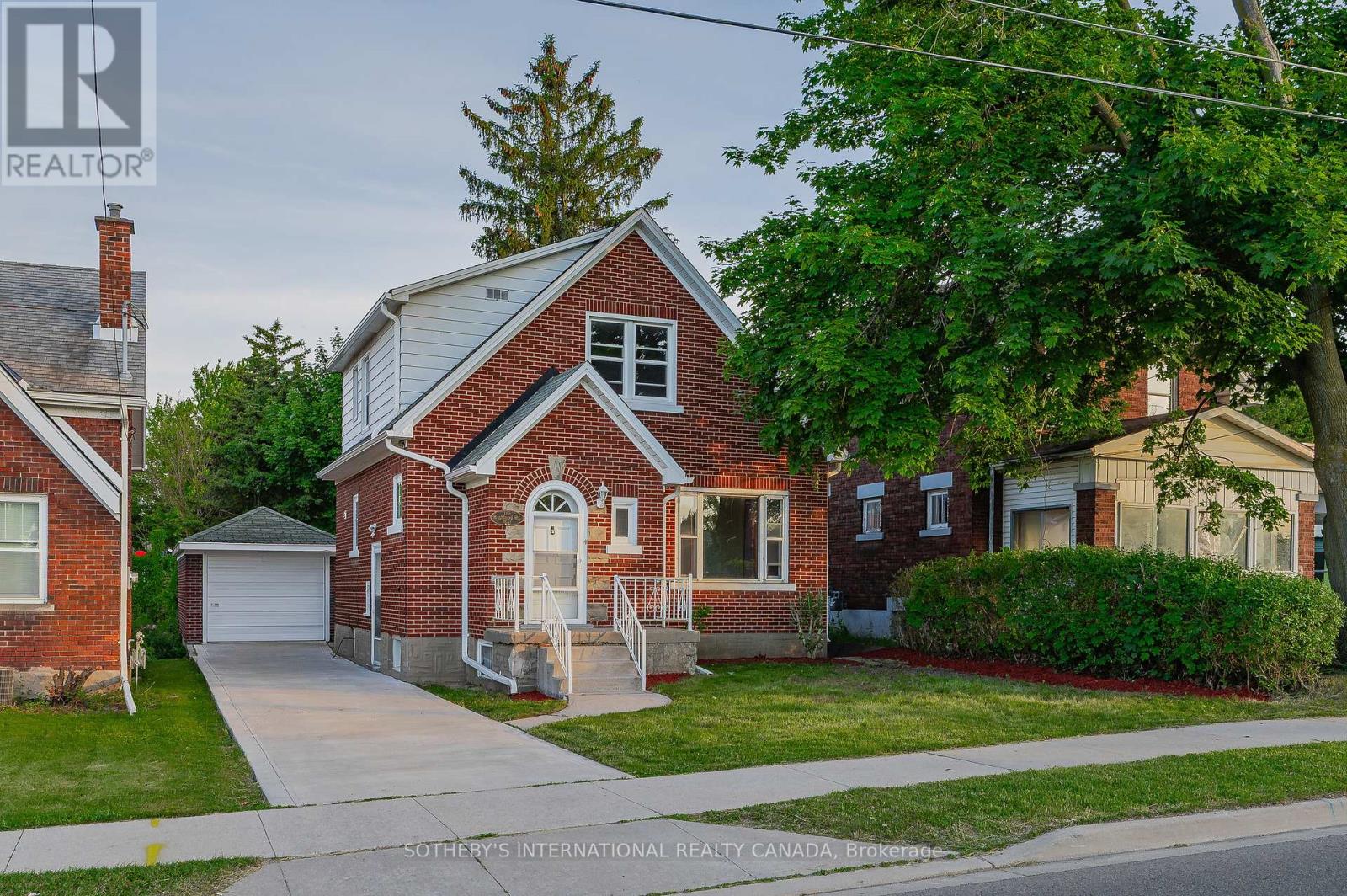 Property at 185 HIGHLAND ROAD W image 1