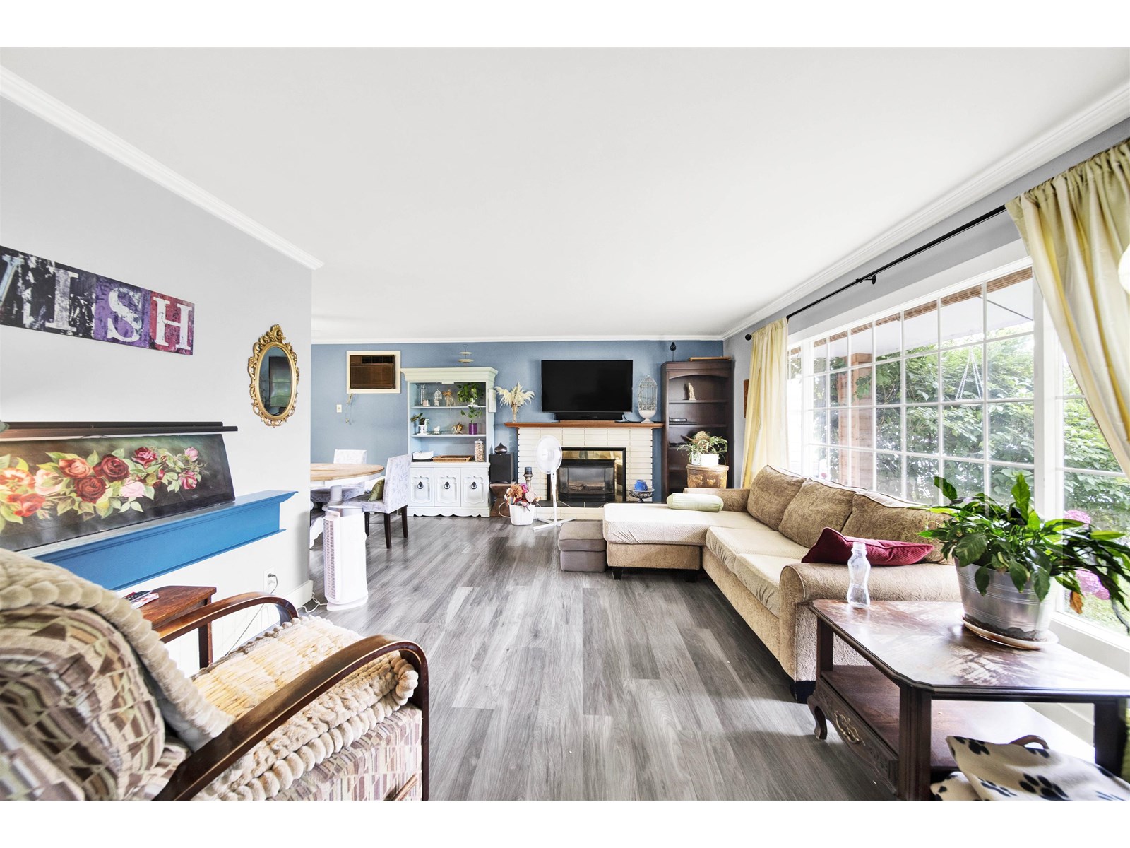Property at 9560 CARLETON STREET image 5