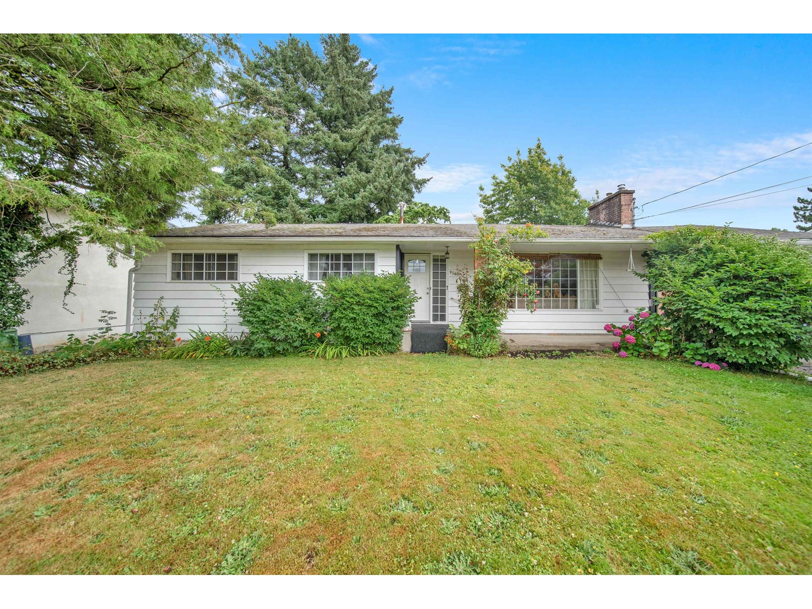 Property at 9560 CARLETON STREET image 1
