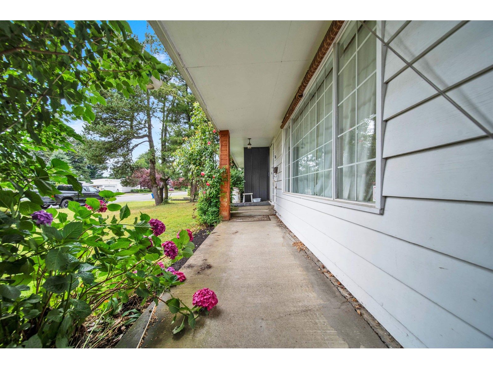 Property at 9560 CARLETON STREET image 4