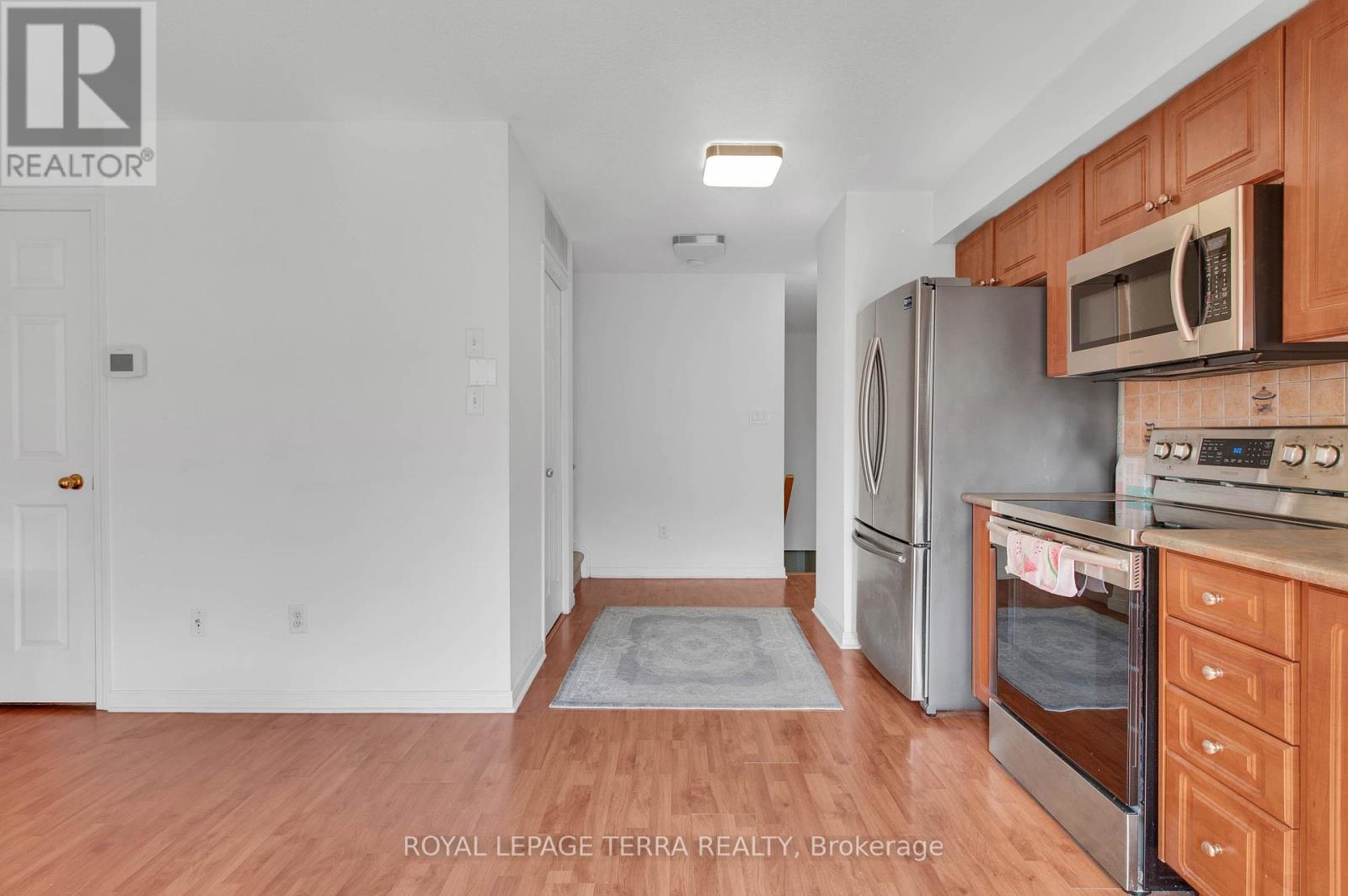 24 - 37 Four Winds Drive, Toronto (York University Heights), Ontario  M3J 1K7 - Photo 11 - W12283704