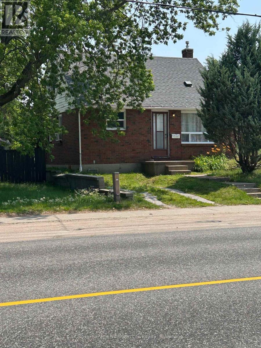 Property at 686 O'BRIEN STREET image 1