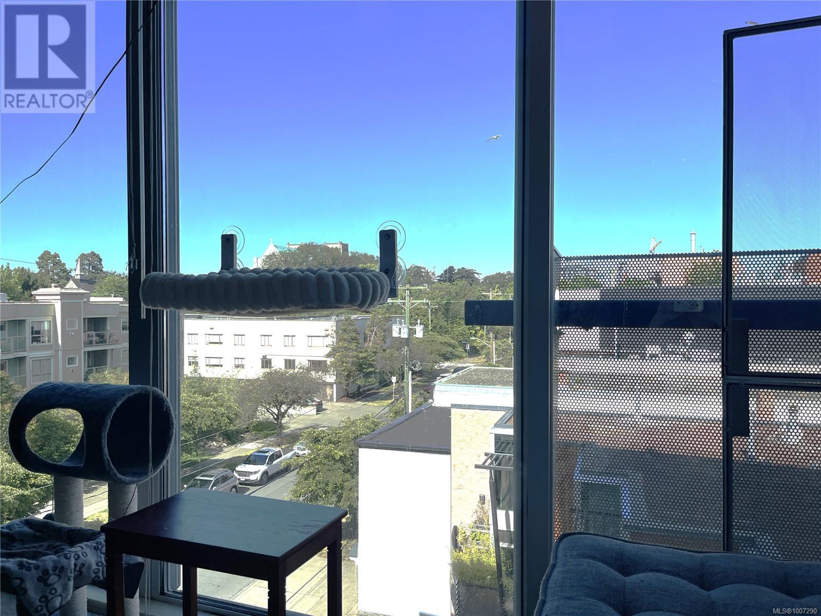 418 1061 Fort St, Victoria, British Columbia  V8V 5A1 - Photo 5 - 1007290