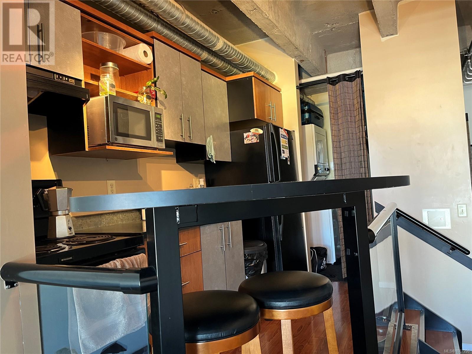 418 1061 Fort St, Victoria, British Columbia  V8V 5A1 - Photo 14 - 1007290