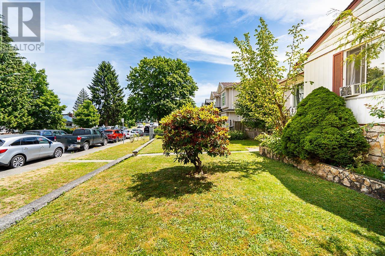 3724 Kincaid Street, Burnaby, British Columbia  V5G 1V5 - Photo 6 - R3024929