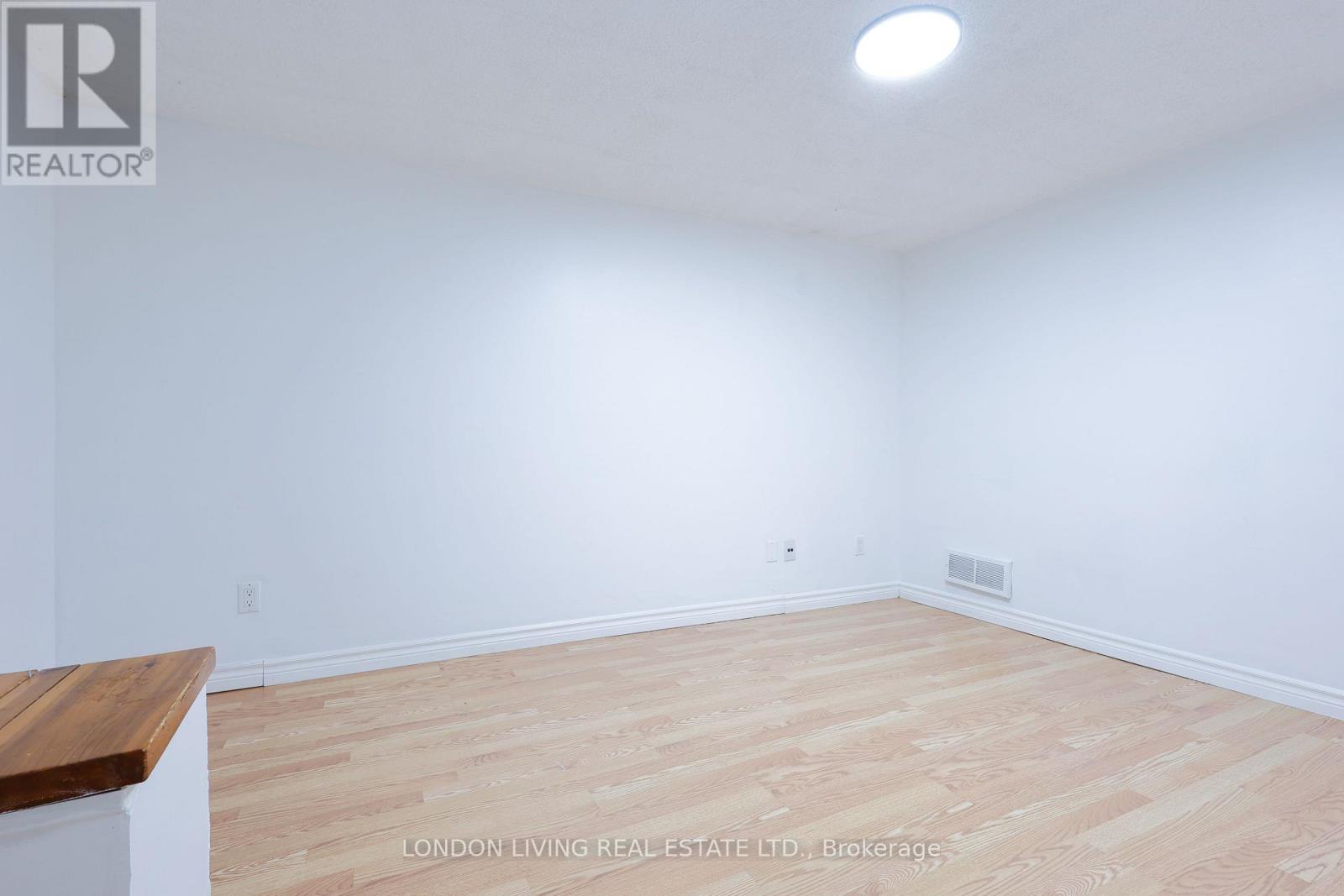 146 Culver Crescent, London East, Ontario  N5V 3G7 - Photo 19 - X12284118